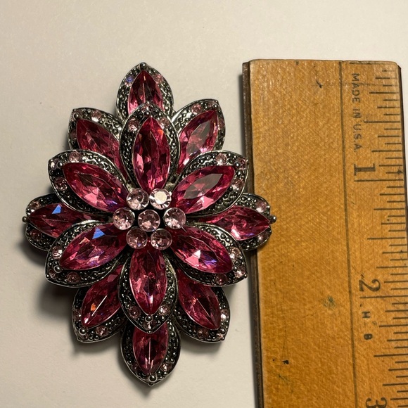 Vintage Large Pink Crystal Rhinestone Layered Flower Brooch Pin/Pendant - Picture 7 of 9